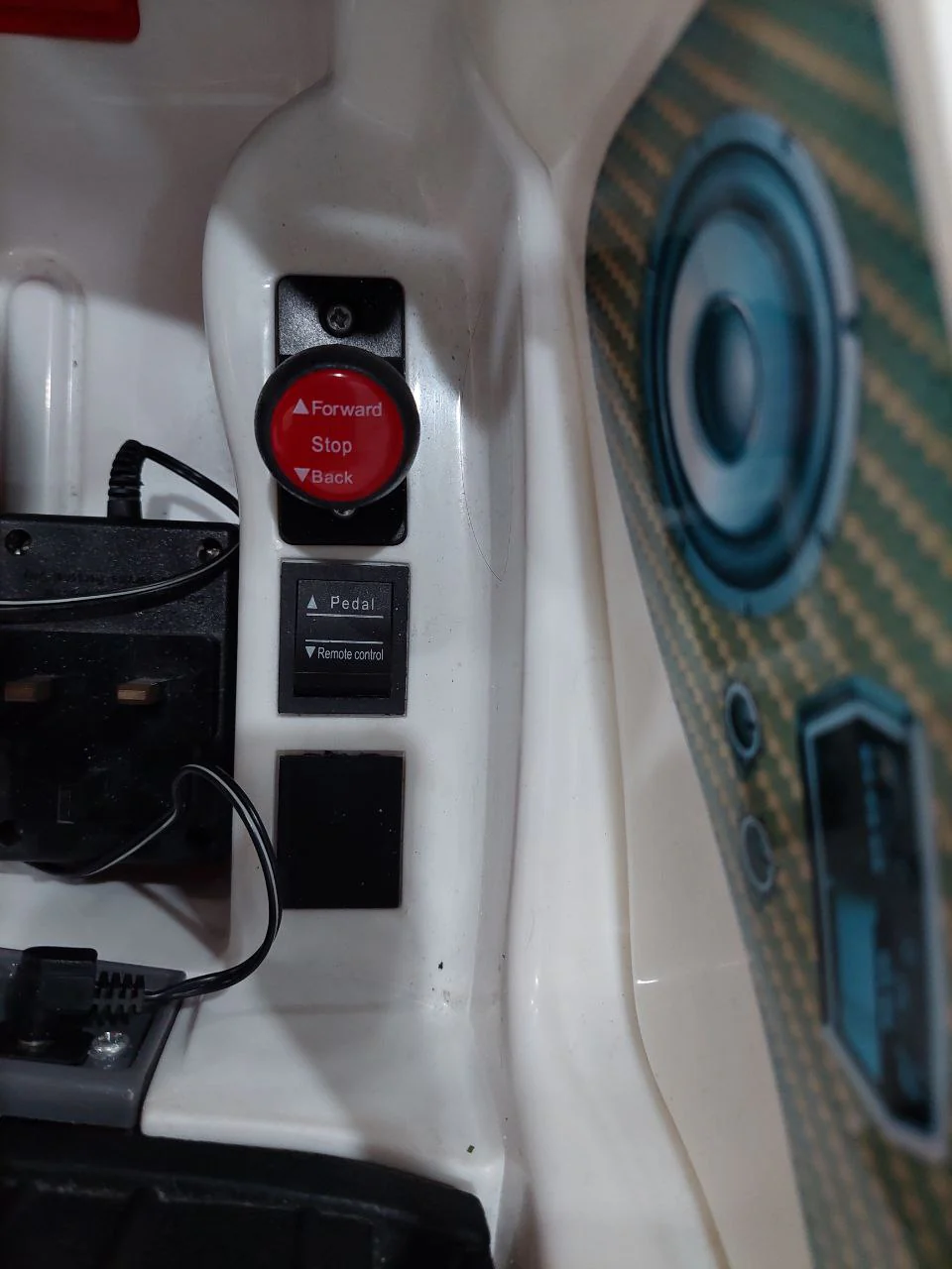 Battery Operated Maserati Style JE108AR [White] - Image 7